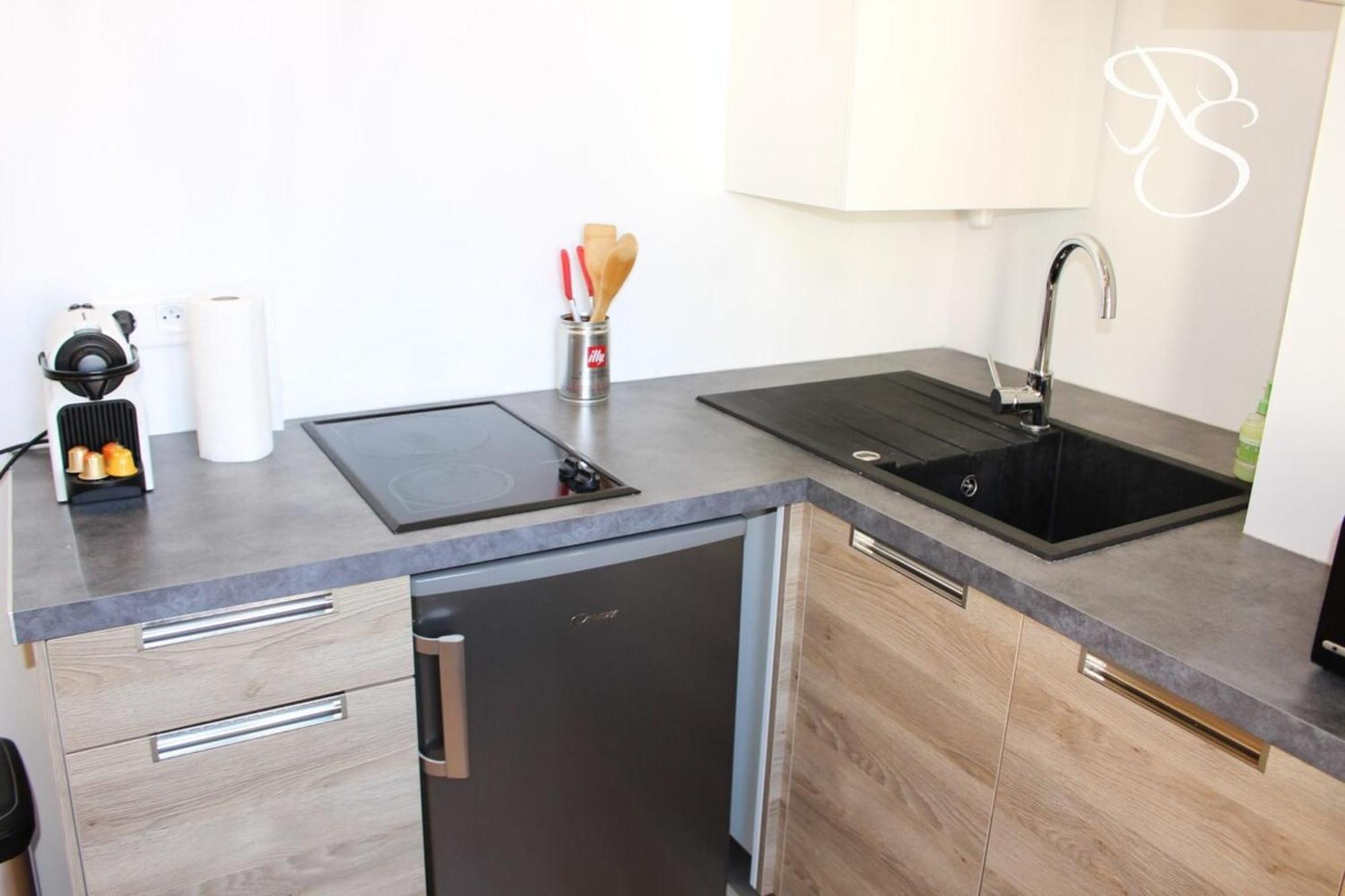 Beautiful Studio Cannes Center Exteriör bild